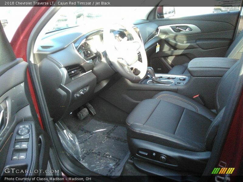 Cajun Red Tintcoat / Jet Black 2018 Chevrolet Traverse LT