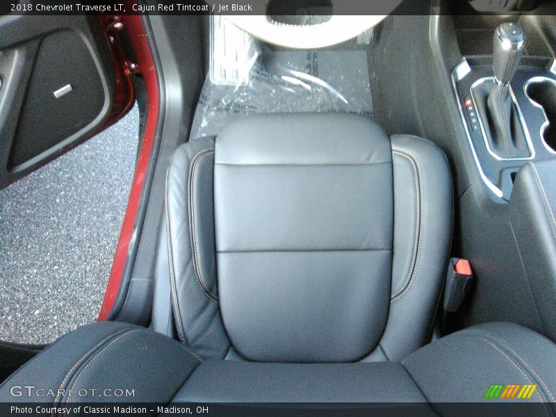 Cajun Red Tintcoat / Jet Black 2018 Chevrolet Traverse LT