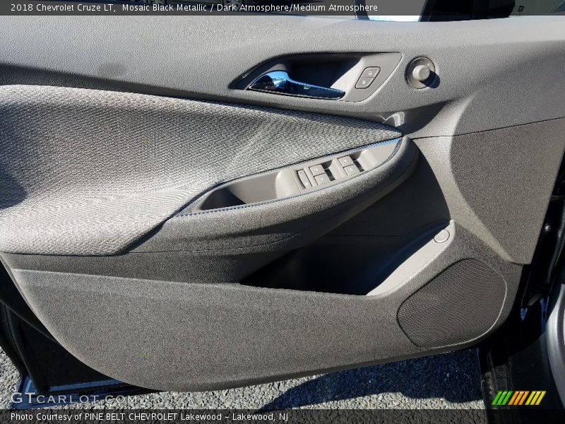 Mosaic Black Metallic / Dark Atmosphere/Medium Atmosphere 2018 Chevrolet Cruze LT