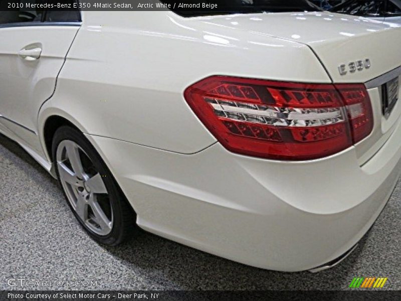 Arctic White / Almond Beige 2010 Mercedes-Benz E 350 4Matic Sedan