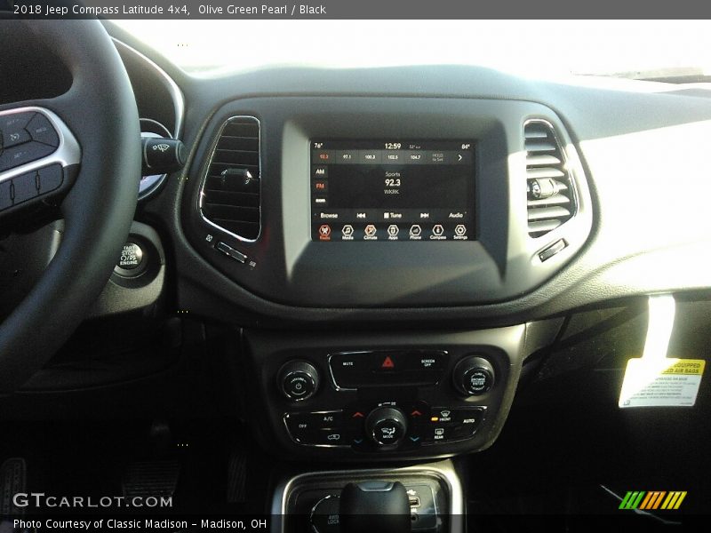 Olive Green Pearl / Black 2018 Jeep Compass Latitude 4x4