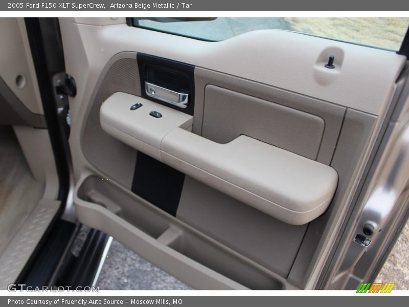 Arizona Beige Metallic / Tan 2005 Ford F150 XLT SuperCrew