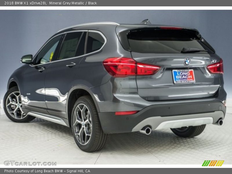 Mineral Grey Metallic / Black 2018 BMW X1 xDrive28i