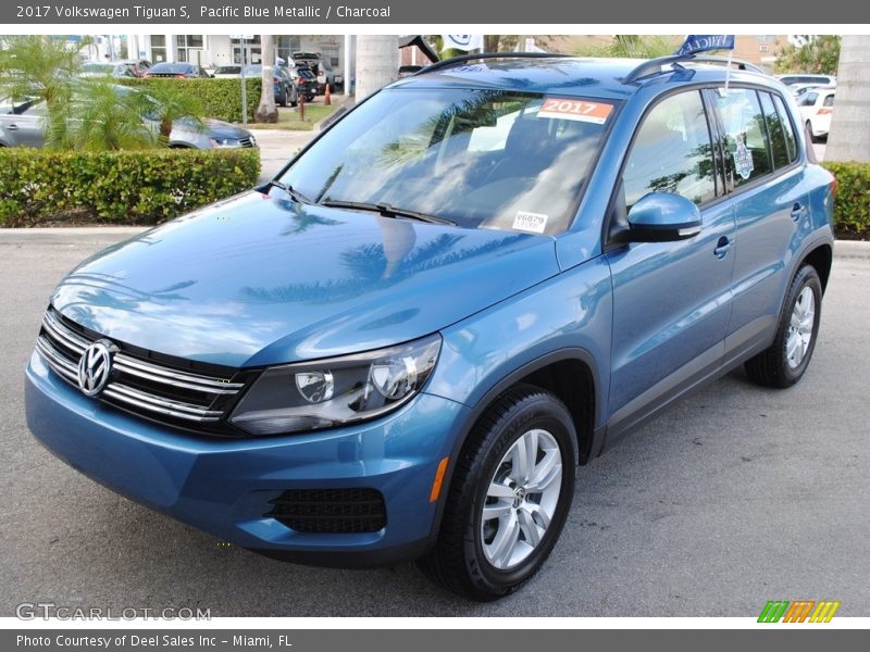 Pacific Blue Metallic / Charcoal 2017 Volkswagen Tiguan S