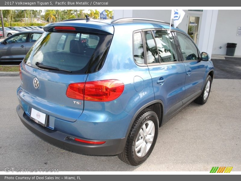 Pacific Blue Metallic / Charcoal 2017 Volkswagen Tiguan S