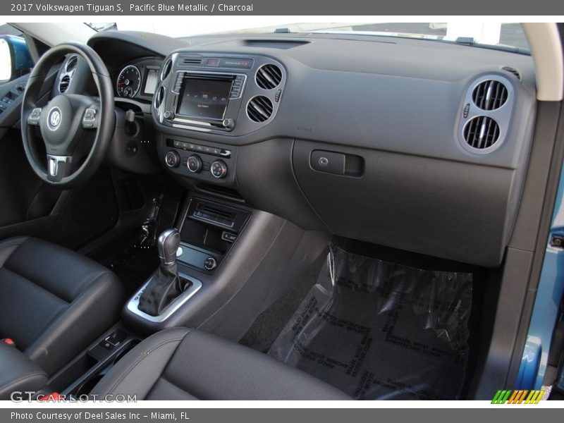 Pacific Blue Metallic / Charcoal 2017 Volkswagen Tiguan S