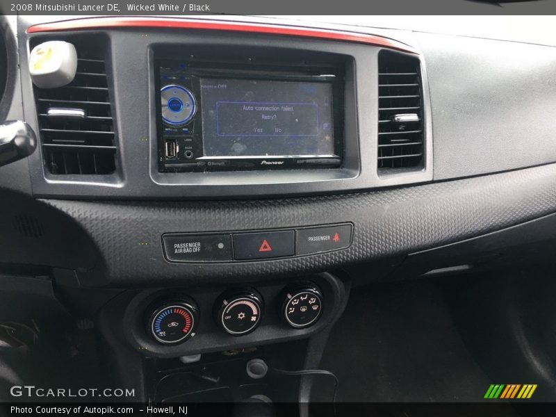 Wicked White / Black 2008 Mitsubishi Lancer DE