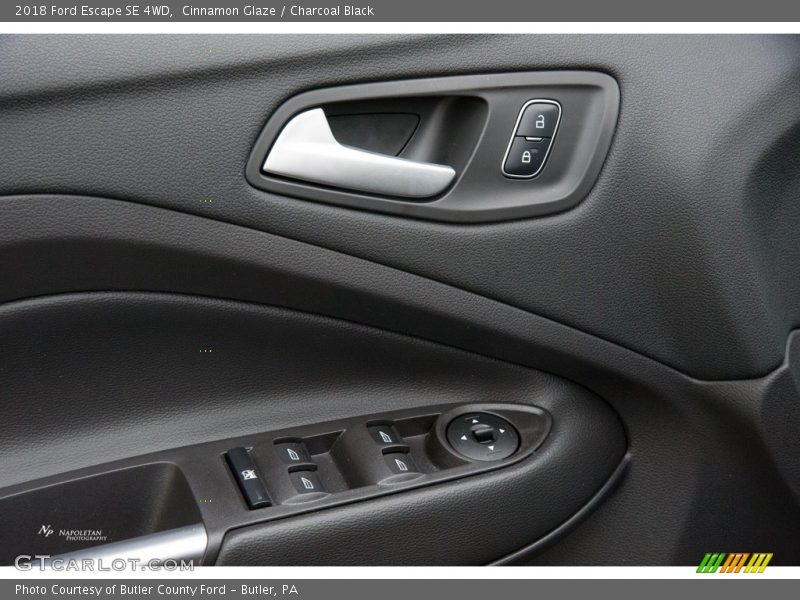 Cinnamon Glaze / Charcoal Black 2018 Ford Escape SE 4WD