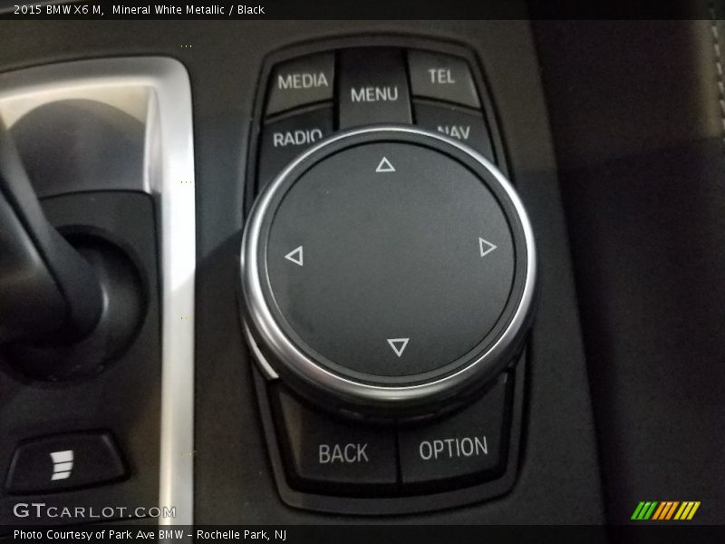 Mineral White Metallic / Black 2015 BMW X6 M