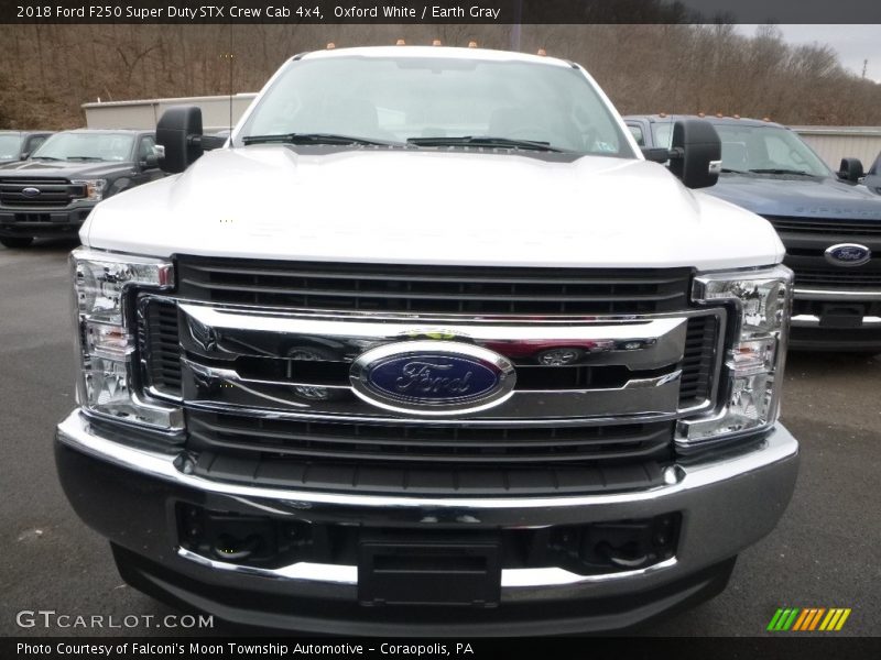 Oxford White / Earth Gray 2018 Ford F250 Super Duty STX Crew Cab 4x4