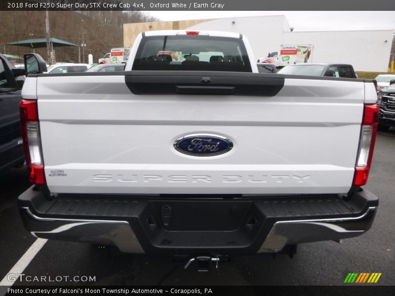 Oxford White / Earth Gray 2018 Ford F250 Super Duty STX Crew Cab 4x4