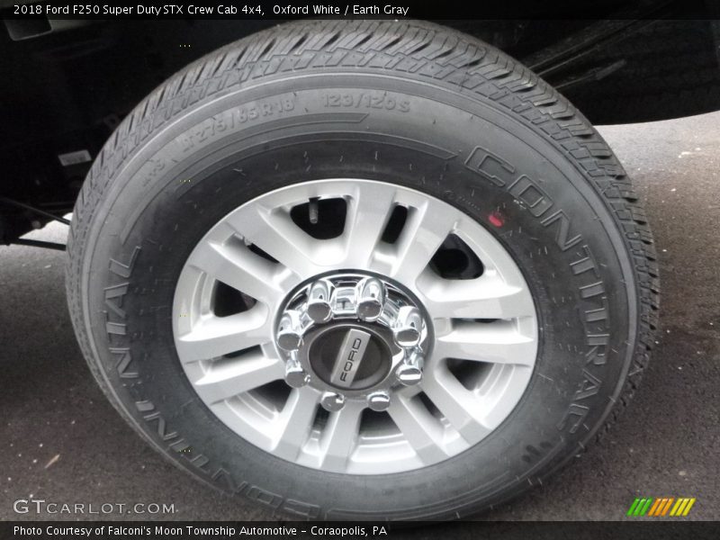Oxford White / Earth Gray 2018 Ford F250 Super Duty STX Crew Cab 4x4