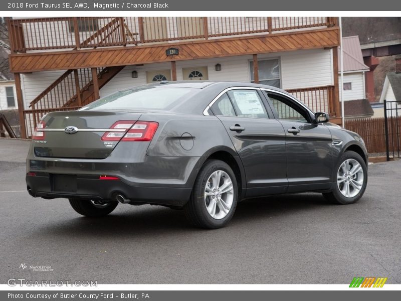 Magnetic / Charcoal Black 2018 Ford Taurus SEL AWD