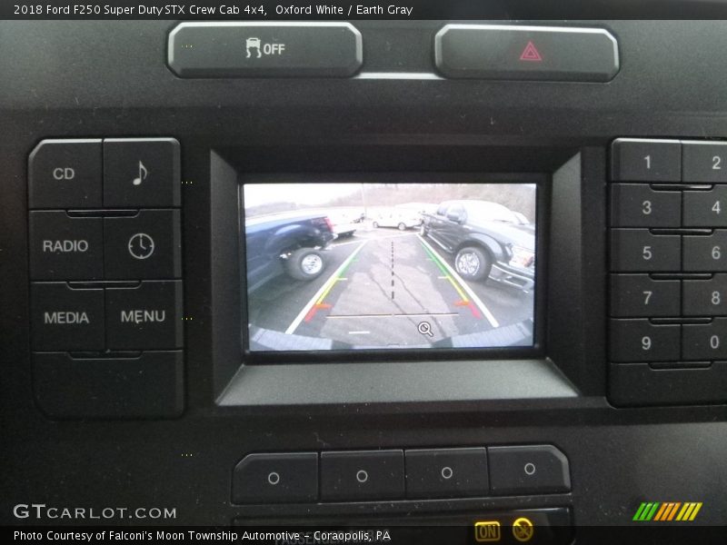 Oxford White / Earth Gray 2018 Ford F250 Super Duty STX Crew Cab 4x4