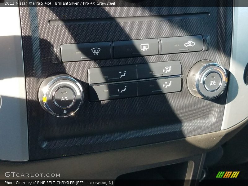 Brilliant Silver / Pro 4X Gray/Steel 2012 Nissan Xterra S 4x4