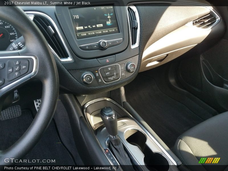 Summit White / Jet Black 2017 Chevrolet Malibu LT