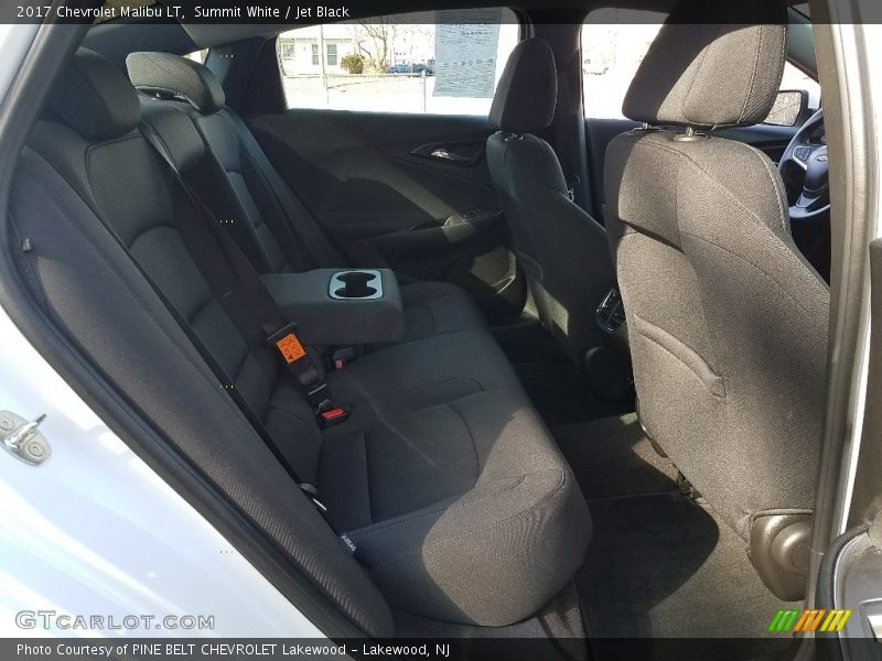 Summit White / Jet Black 2017 Chevrolet Malibu LT