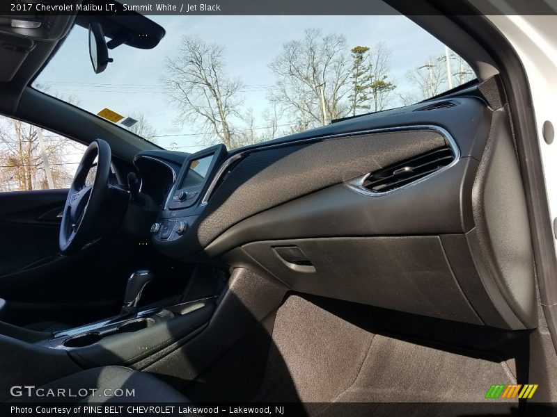 Summit White / Jet Black 2017 Chevrolet Malibu LT