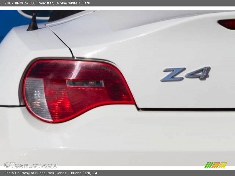 Alpine White / Black 2007 BMW Z4 3.0i Roadster