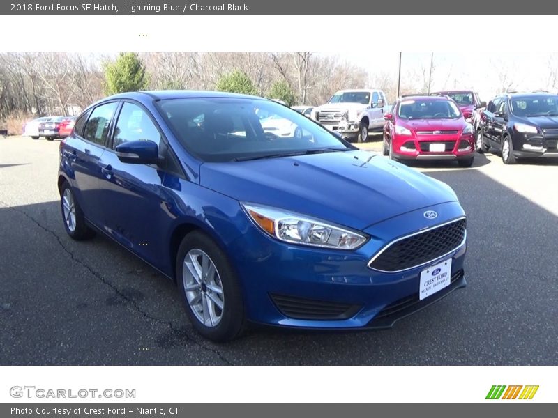 Lightning Blue / Charcoal Black 2018 Ford Focus SE Hatch