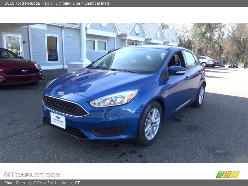 Lightning Blue / Charcoal Black 2018 Ford Focus SE Hatch