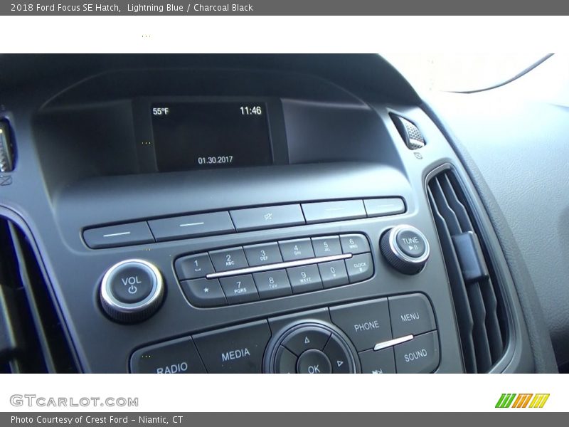Lightning Blue / Charcoal Black 2018 Ford Focus SE Hatch
