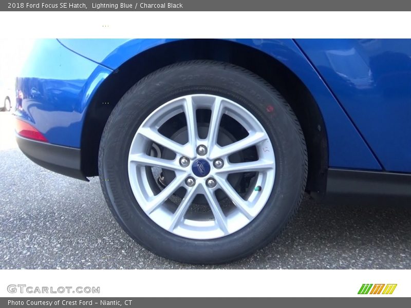 Lightning Blue / Charcoal Black 2018 Ford Focus SE Hatch