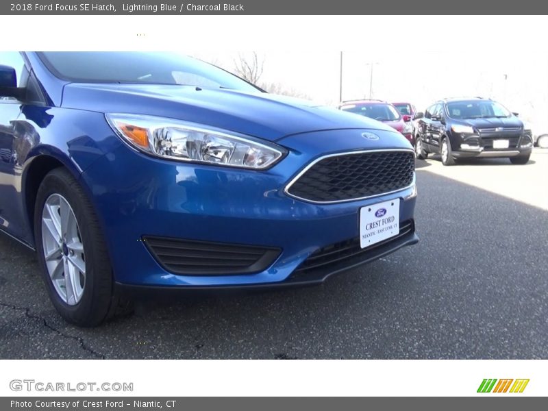 Lightning Blue / Charcoal Black 2018 Ford Focus SE Hatch
