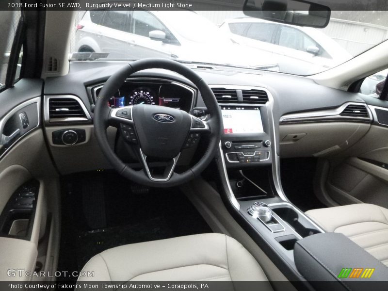  2018 Fusion SE AWD Medium Light Stone Interior
