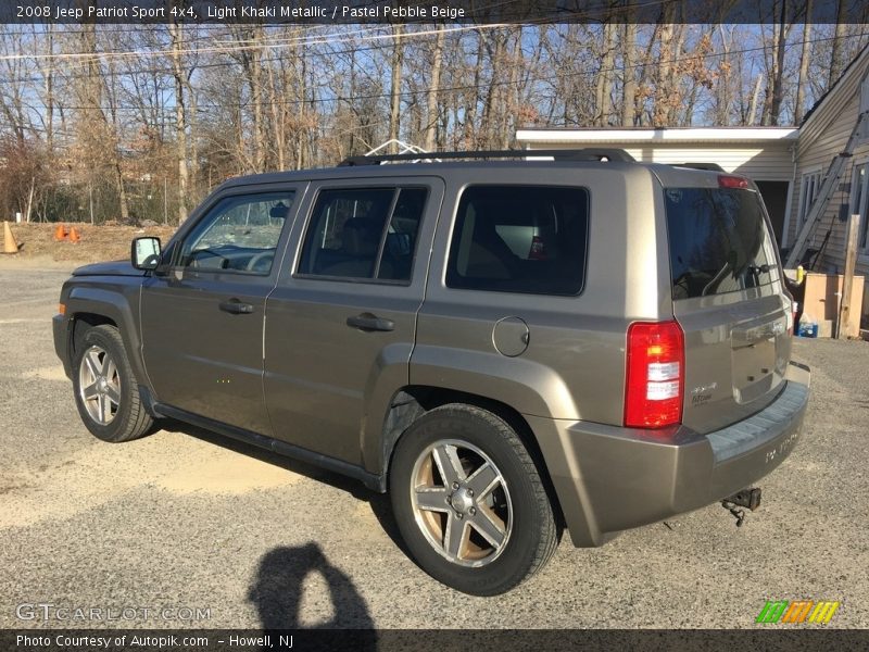 Light Khaki Metallic / Pastel Pebble Beige 2008 Jeep Patriot Sport 4x4