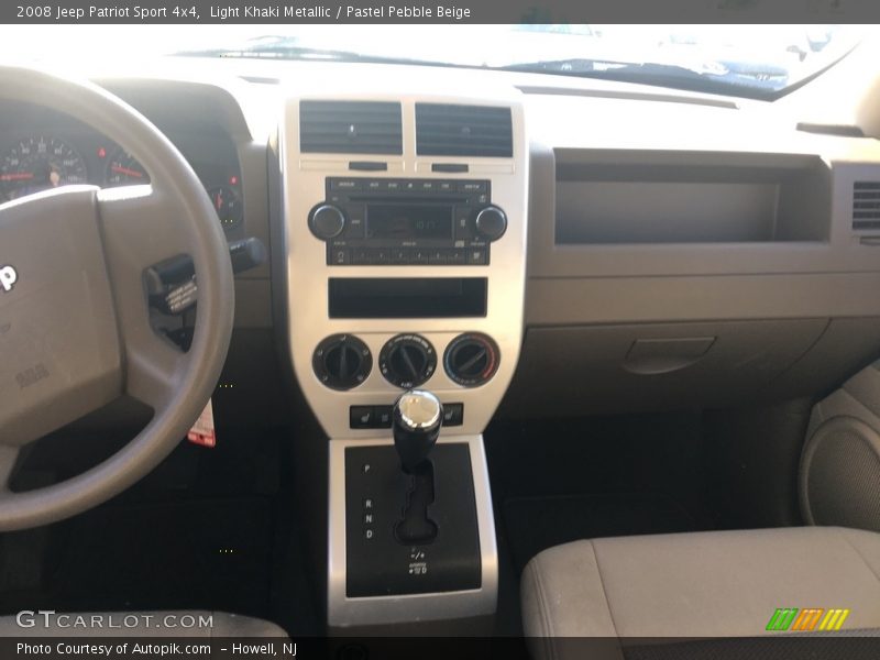 Light Khaki Metallic / Pastel Pebble Beige 2008 Jeep Patriot Sport 4x4
