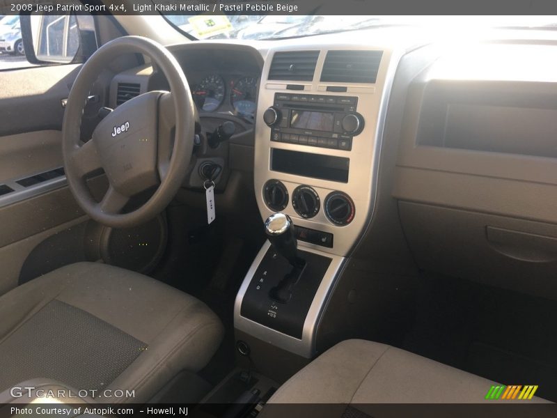 Light Khaki Metallic / Pastel Pebble Beige 2008 Jeep Patriot Sport 4x4