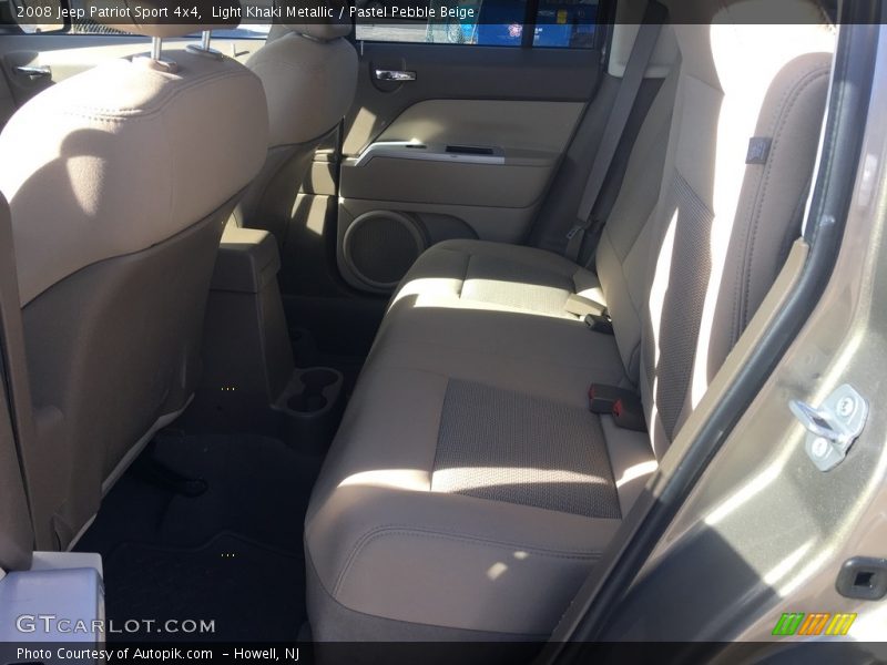 Light Khaki Metallic / Pastel Pebble Beige 2008 Jeep Patriot Sport 4x4