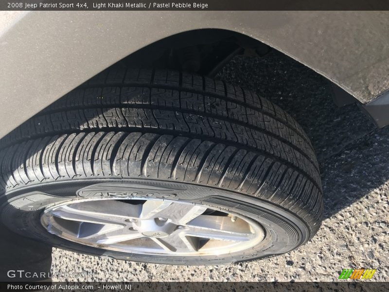 Light Khaki Metallic / Pastel Pebble Beige 2008 Jeep Patriot Sport 4x4