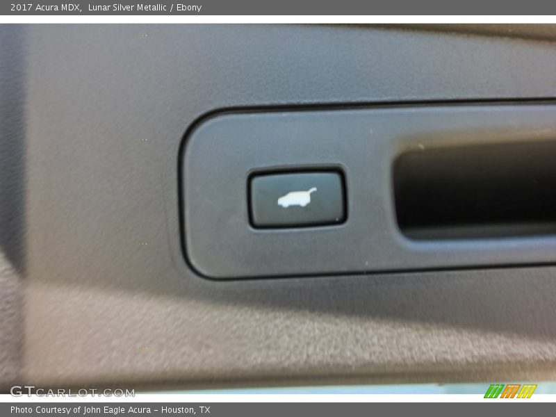 Lunar Silver Metallic / Ebony 2017 Acura MDX
