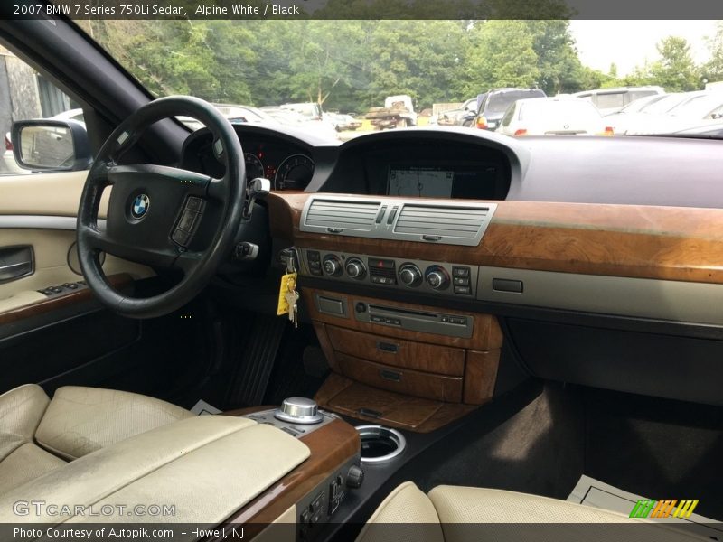 Alpine White / Black 2007 BMW 7 Series 750Li Sedan