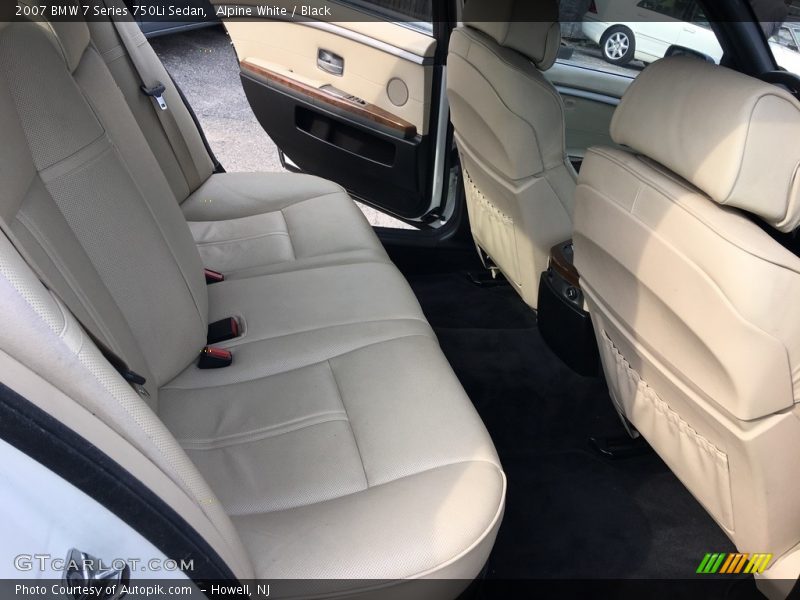Alpine White / Black 2007 BMW 7 Series 750Li Sedan