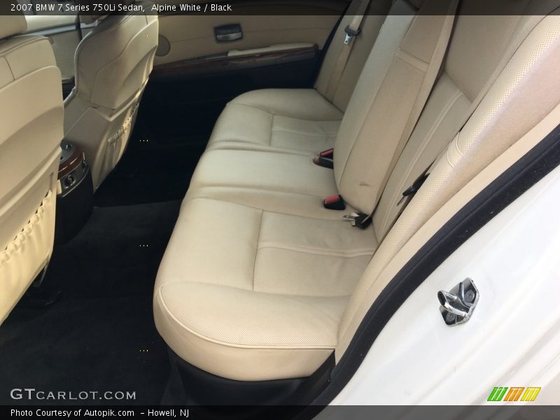 Alpine White / Black 2007 BMW 7 Series 750Li Sedan