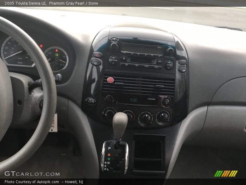 Phantom Gray Pearl / Stone 2005 Toyota Sienna LE