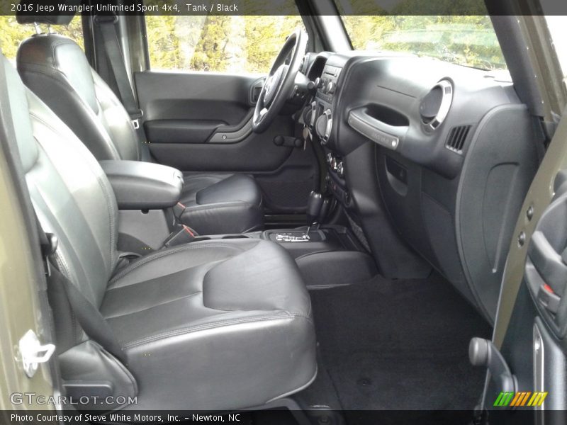 Tank / Black 2016 Jeep Wrangler Unlimited Sport 4x4