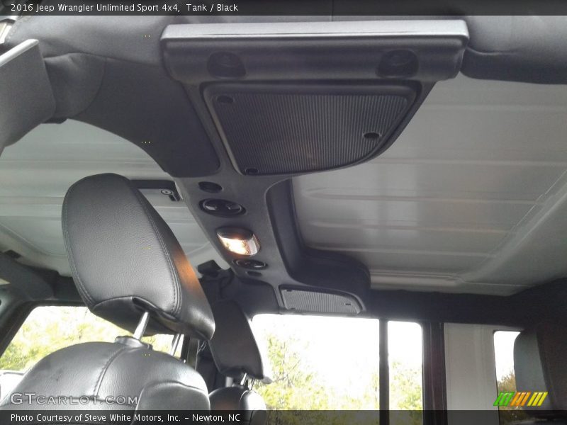 Tank / Black 2016 Jeep Wrangler Unlimited Sport 4x4