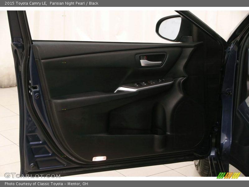 Parisian Night Pearl / Black 2015 Toyota Camry LE
