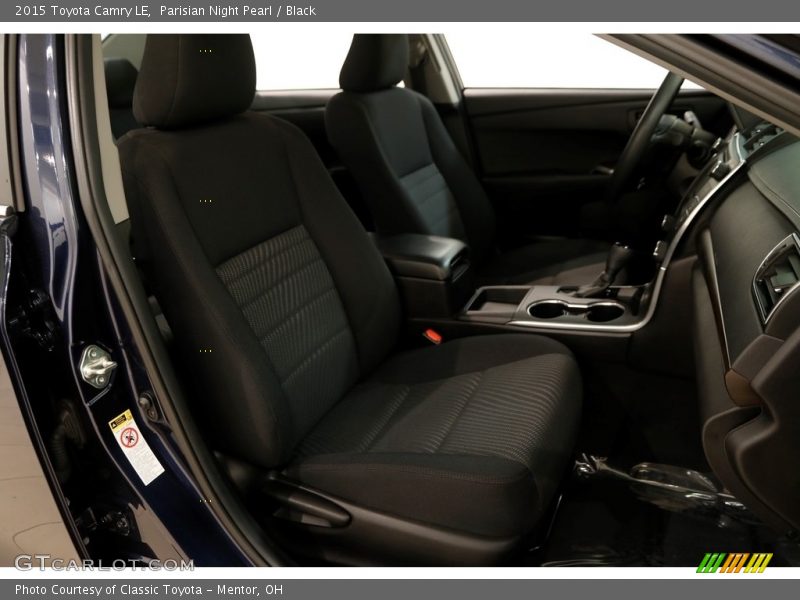 Parisian Night Pearl / Black 2015 Toyota Camry LE
