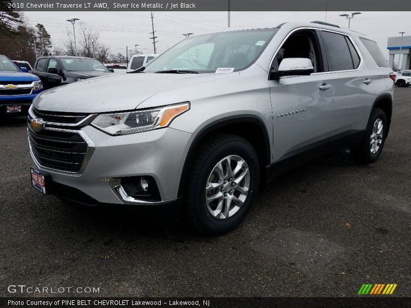 Silver Ice Metallic / Jet Black 2018 Chevrolet Traverse LT AWD