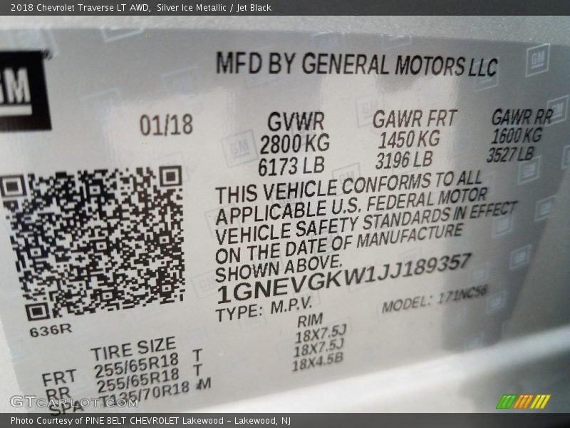 Silver Ice Metallic / Jet Black 2018 Chevrolet Traverse LT AWD