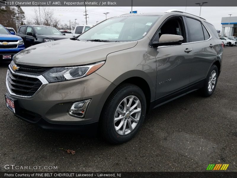 Pepperdust Metallic / Jet Black 2018 Chevrolet Equinox LT AWD
