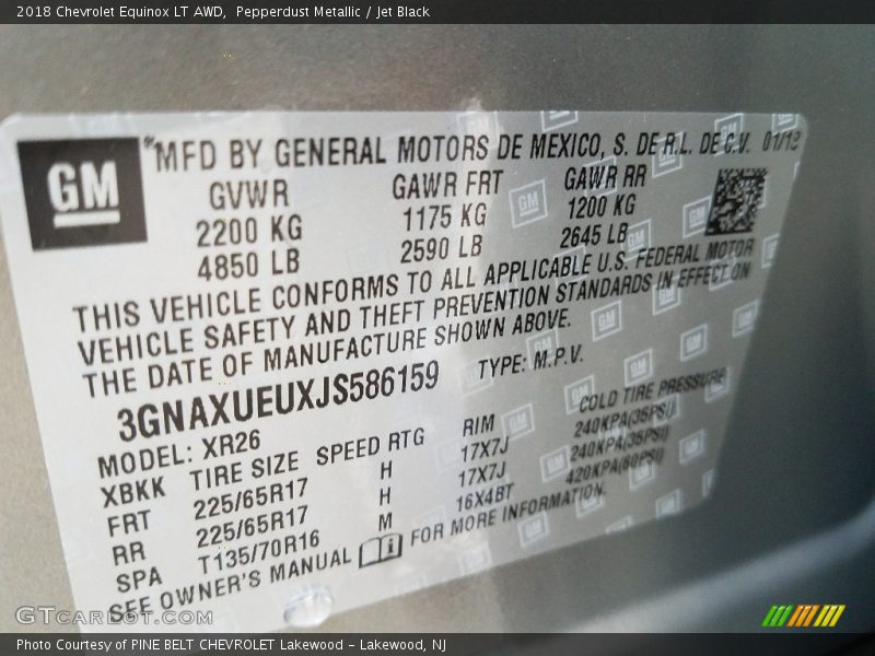 Pepperdust Metallic / Jet Black 2018 Chevrolet Equinox LT AWD