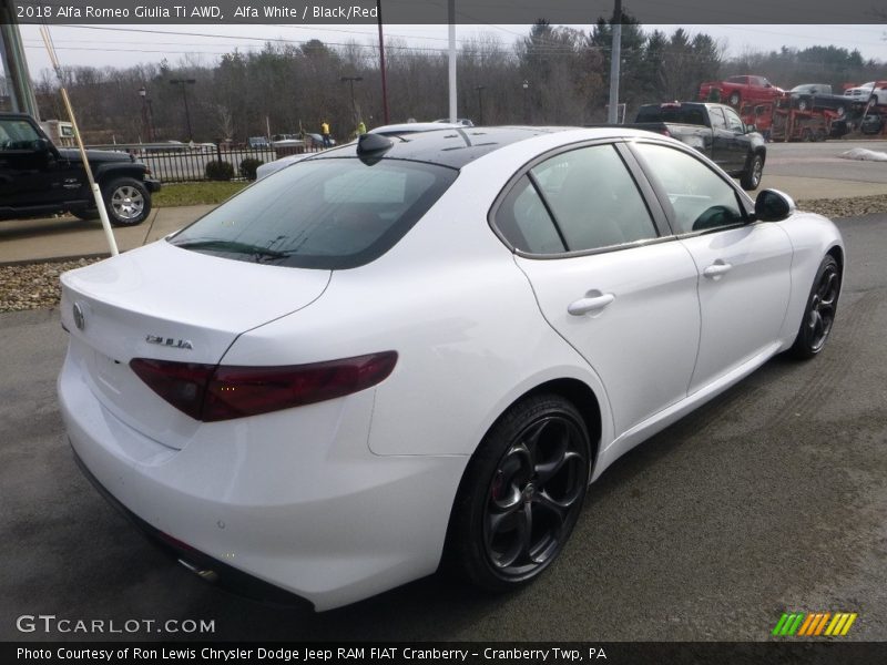 Alfa White / Black/Red 2018 Alfa Romeo Giulia Ti AWD