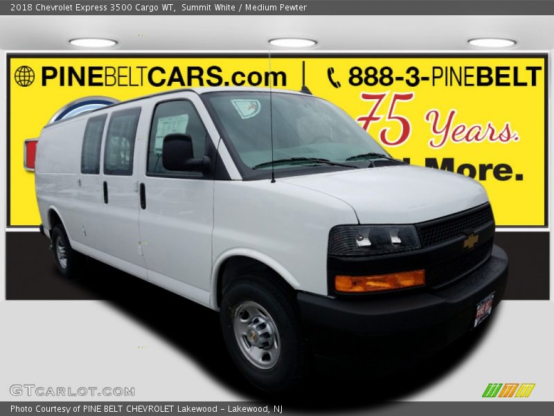 Summit White / Medium Pewter 2018 Chevrolet Express 3500 Cargo WT