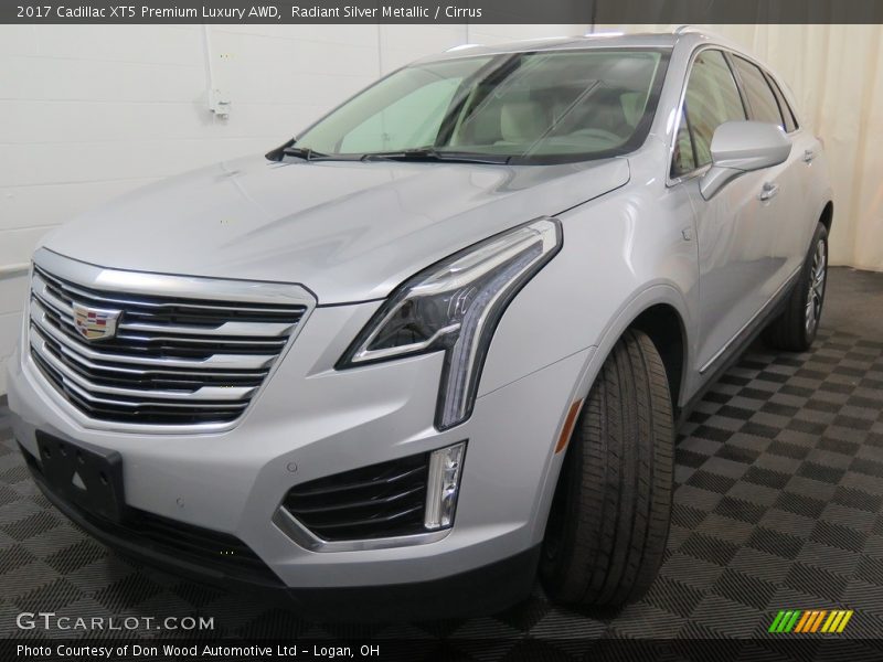 Radiant Silver Metallic / Cirrus 2017 Cadillac XT5 Premium Luxury AWD